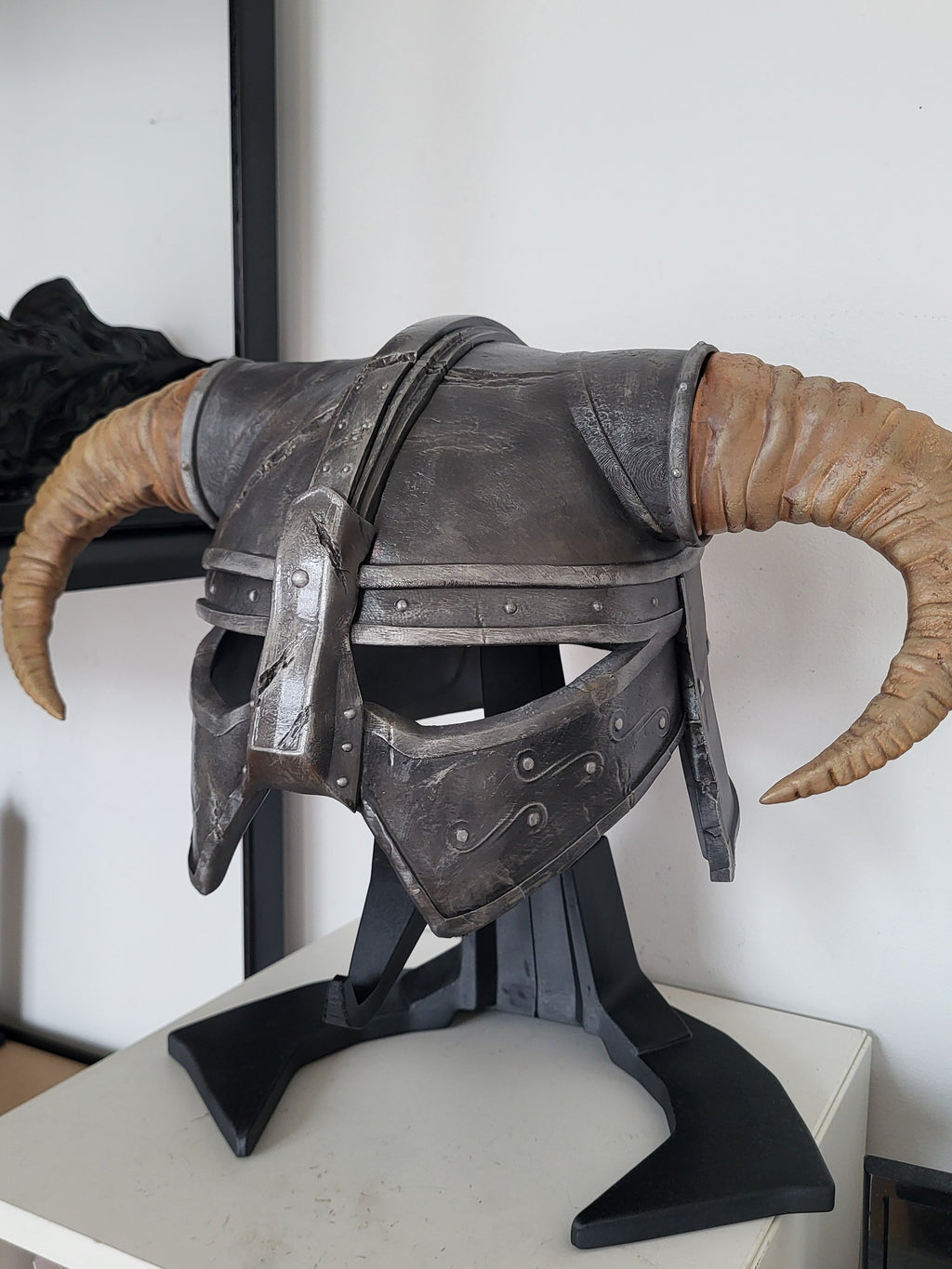 Skyrim Dovahkiin Iron Helmet