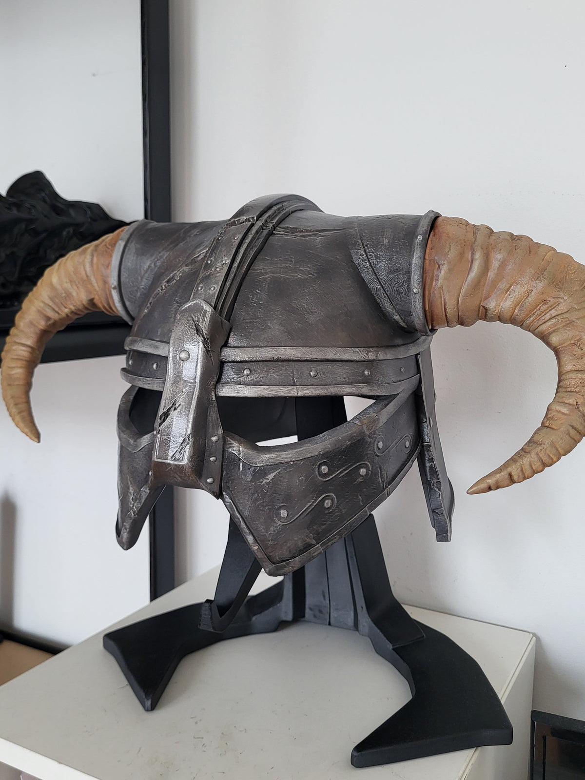 Skyrim Dovahkiin Iron Helmet